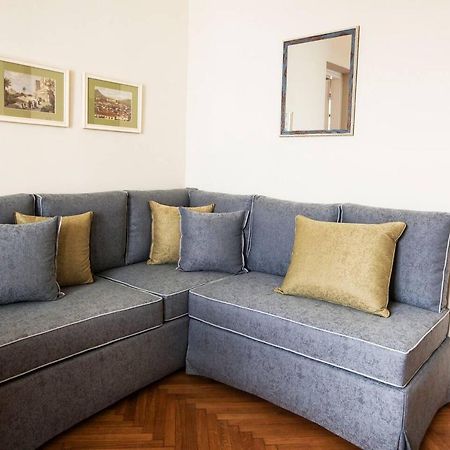 Pagrati Hilton Location Bentzi Family Suite 5 Aten Exteriör bild